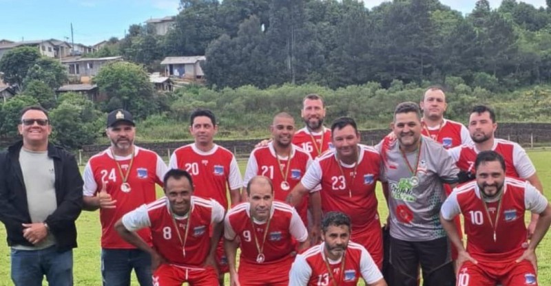 Equipe de Frei Rogério é a campeã da Copa Sênior de Futebol de Campo realizada pela Amurc